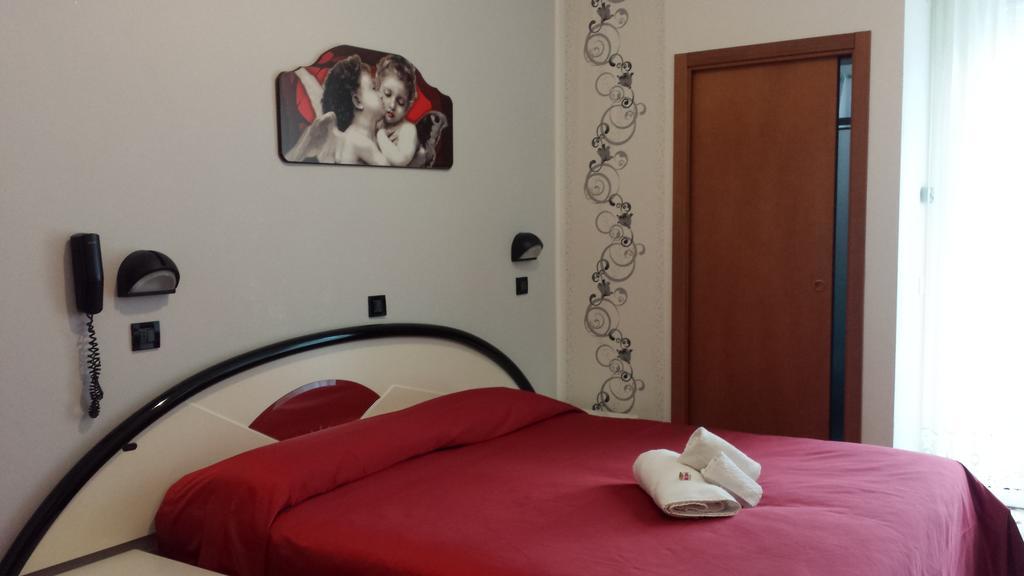 Hotel Beppe Rimini Exteriör bild